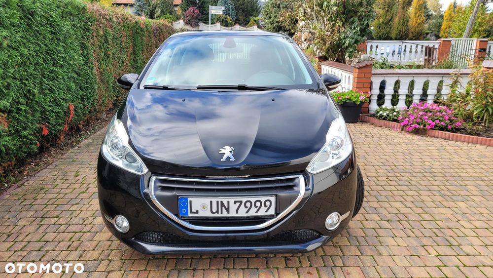 Peugeot 208 120 VTI Automatik Allure - 3
