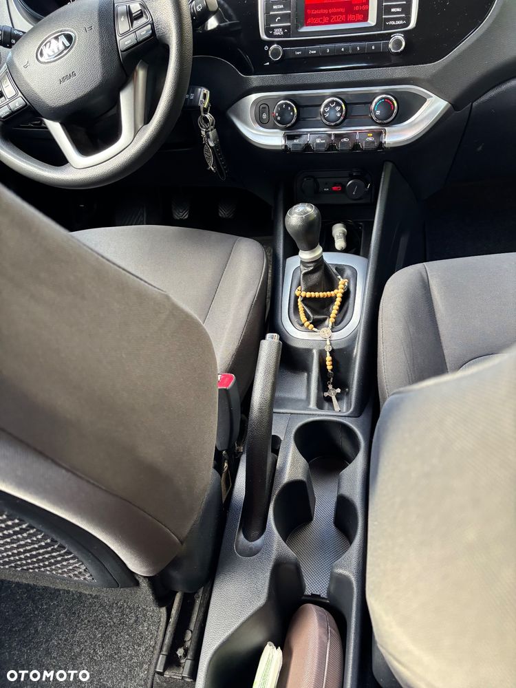 Kia Rio - 6