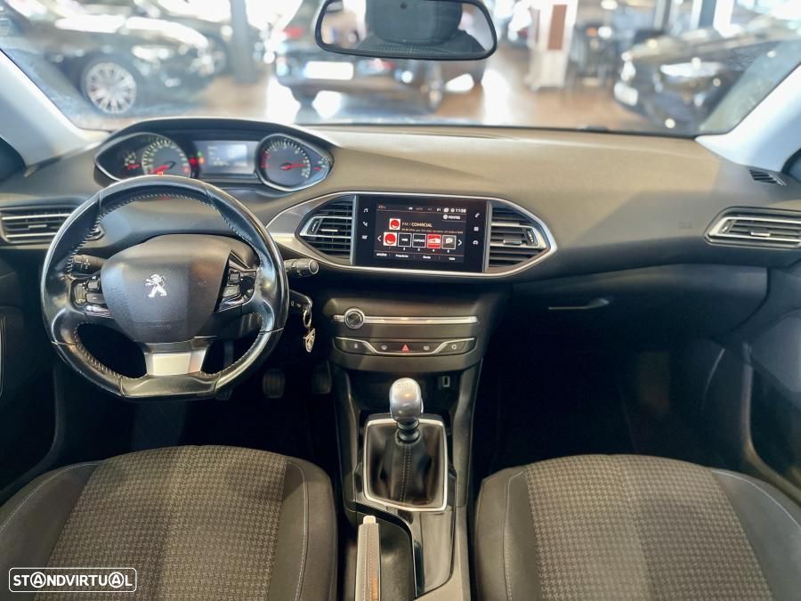 Peugeot 308 SW 1.5 BlueHDi Style - 30