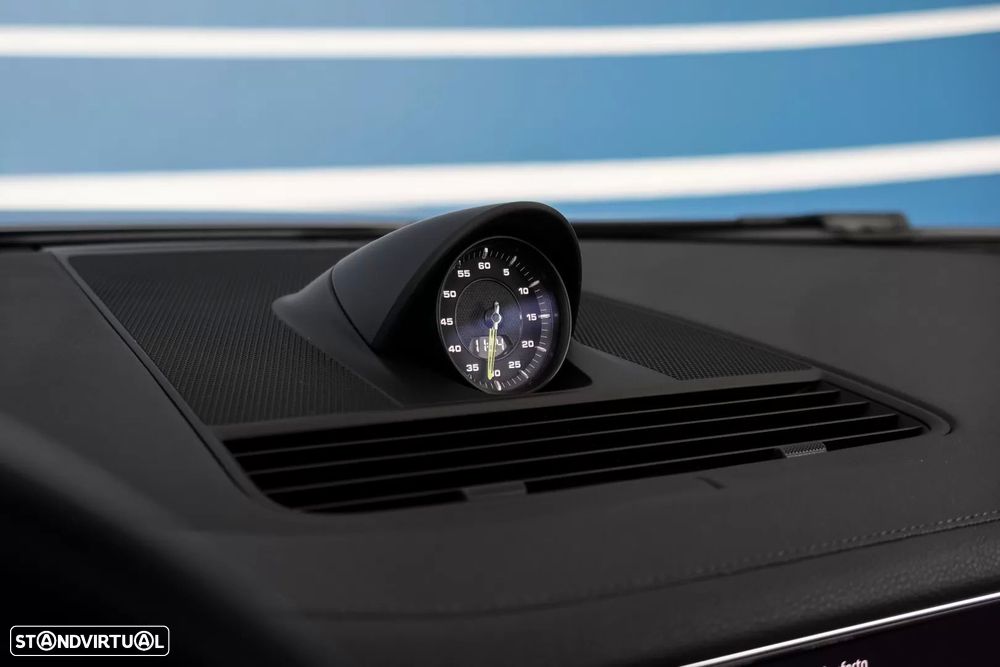 Porsche Panamera 4 E-Hybrid — fotografia 19