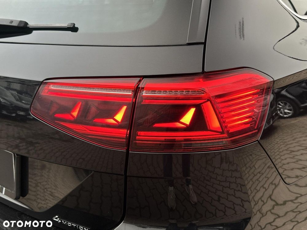 Volkswagen Passat - 36