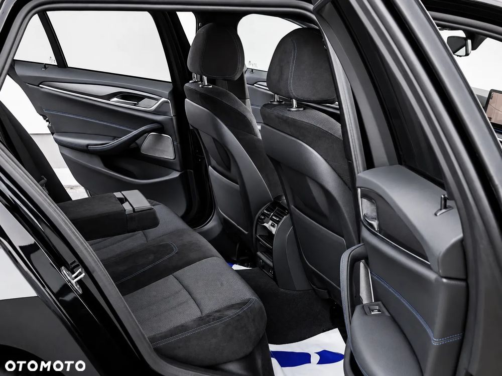BMW Seria 5 520d M Sport Edition - 18