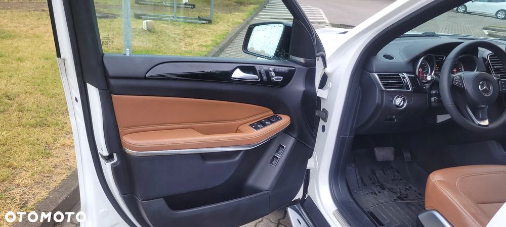 Mercedes-Benz GLS - 6
