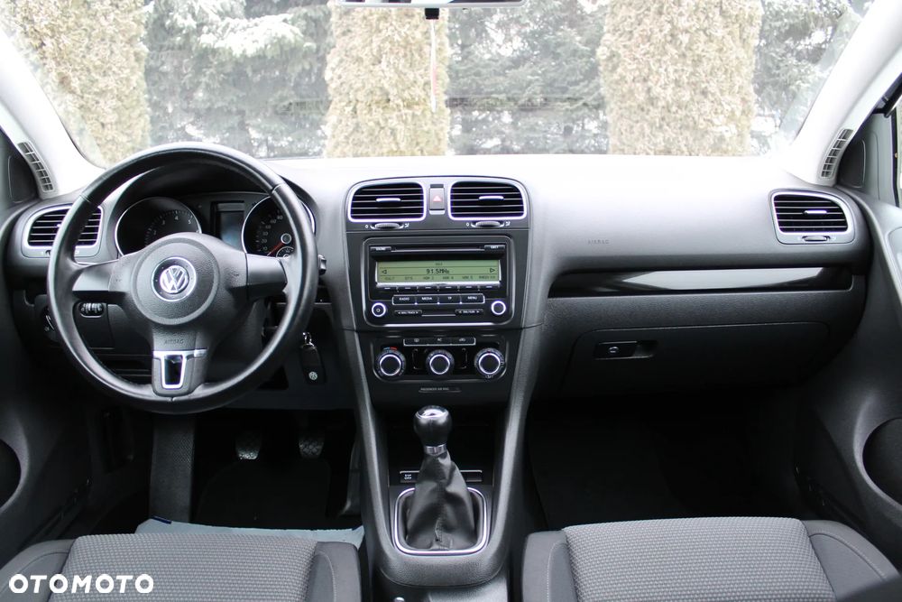 Volkswagen Golf - 23