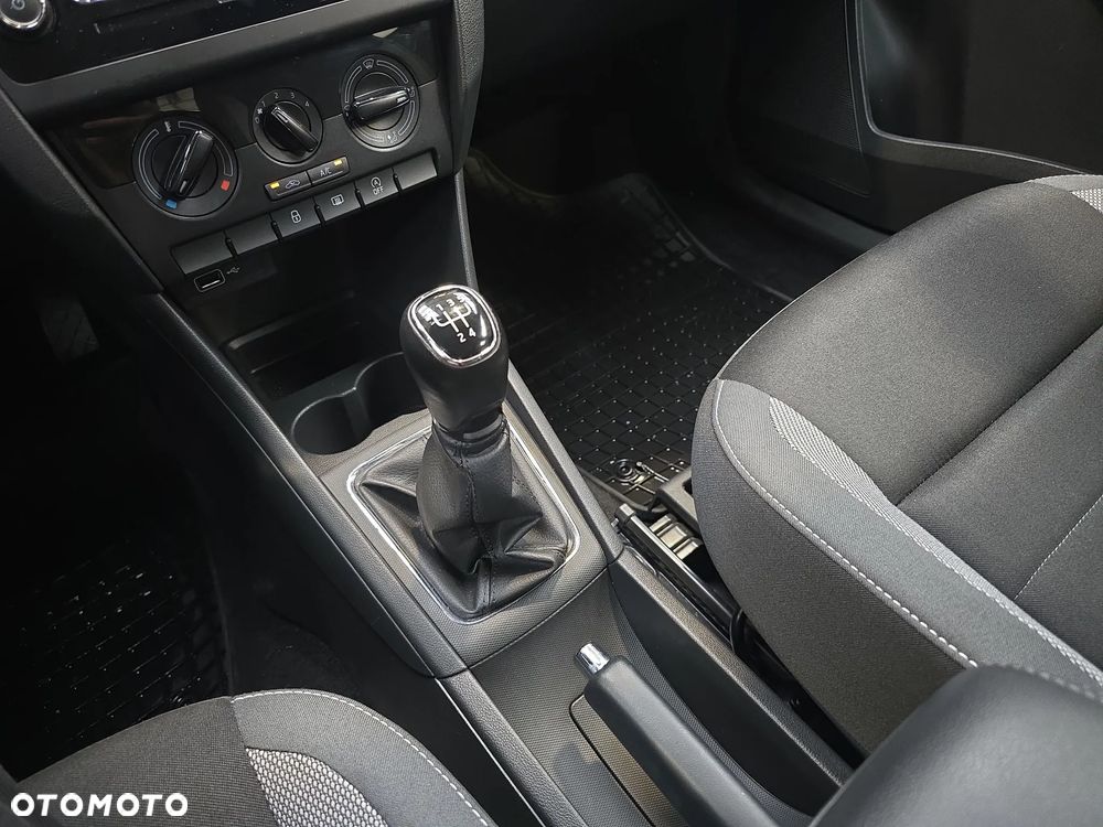 Skoda RAPID 1.0 TSI Ambition - 15