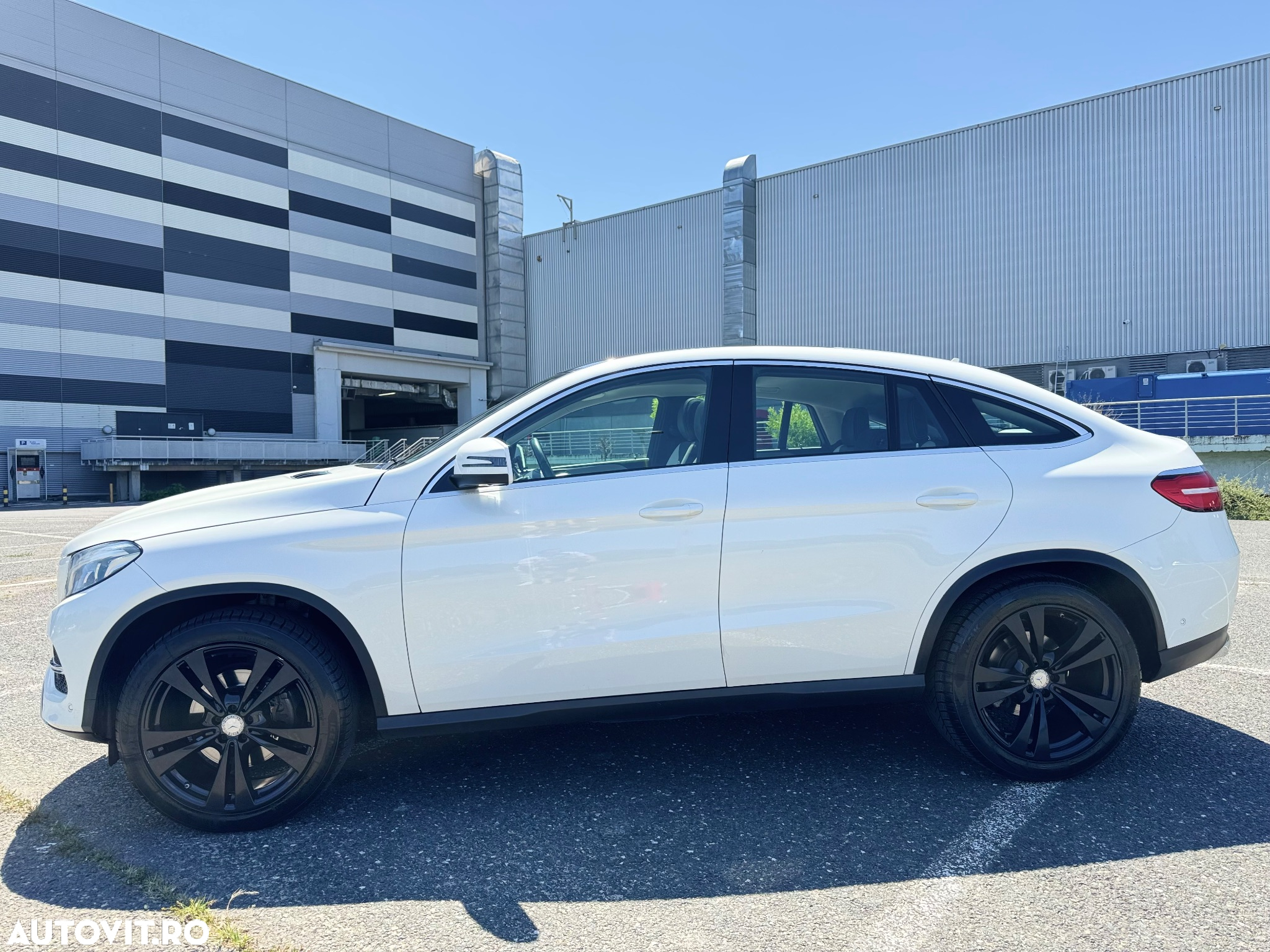 Mercedes-Benz GLE 400 4MATIC - 4