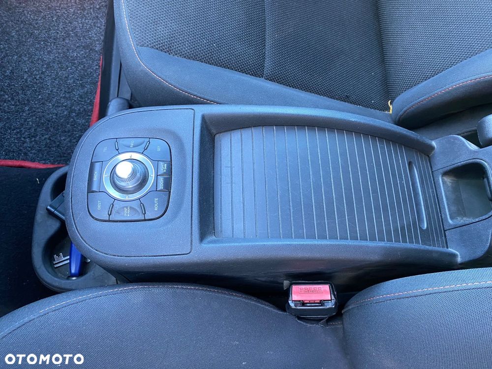 Renault Scenic 1.9 dCi FAP Conquest - 17