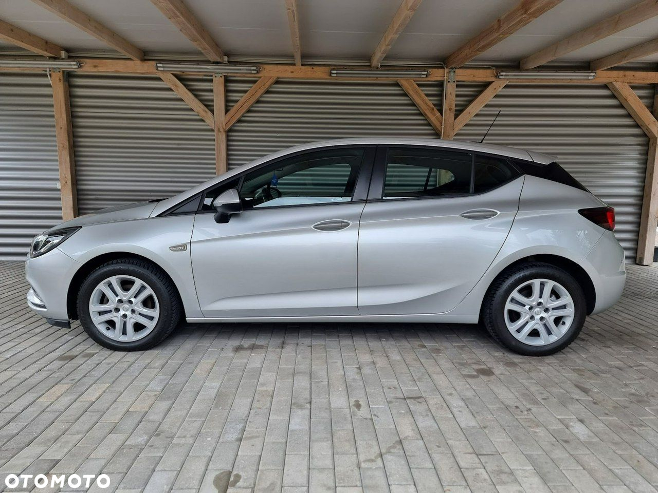 Opel Astra - 4