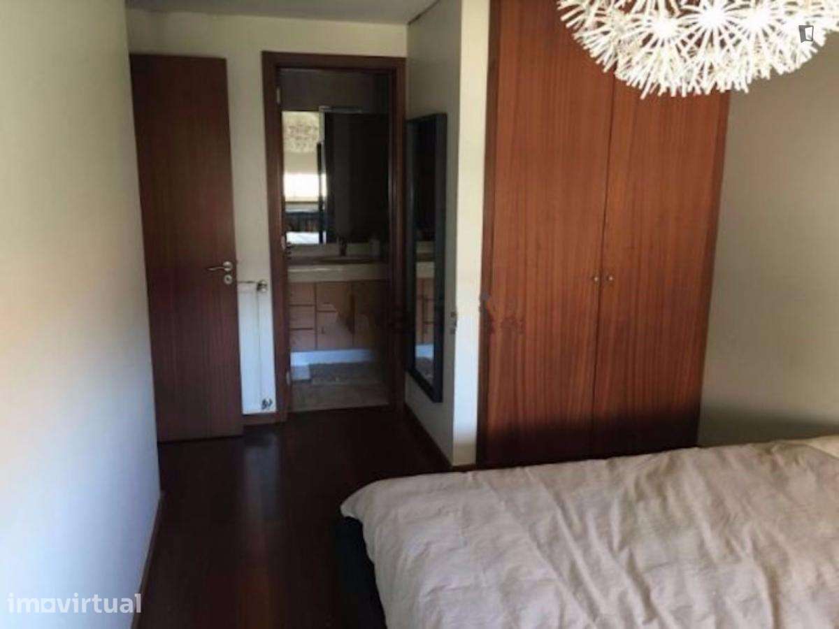 Apartamento com 1 quartos - localizado em Lordelo do Ouro Porto - Grande imagem: 2/7