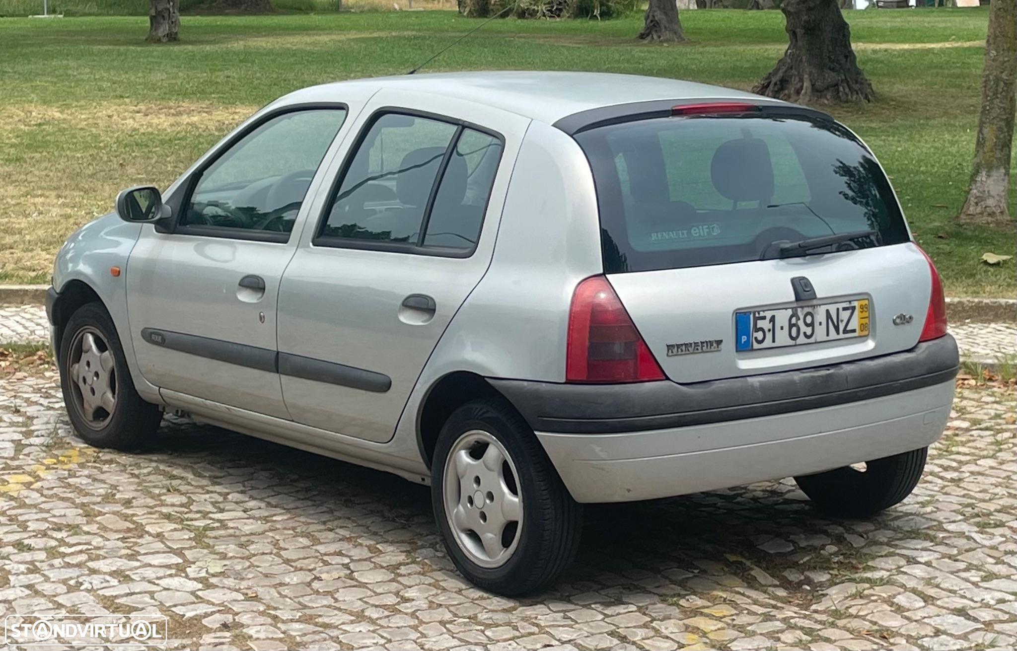Renault Clio 1.9 D RXE - 4