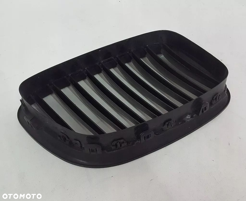 Nerka Grill Atrapa BMW F07 GT lewa SHADOW / BLACK - 4