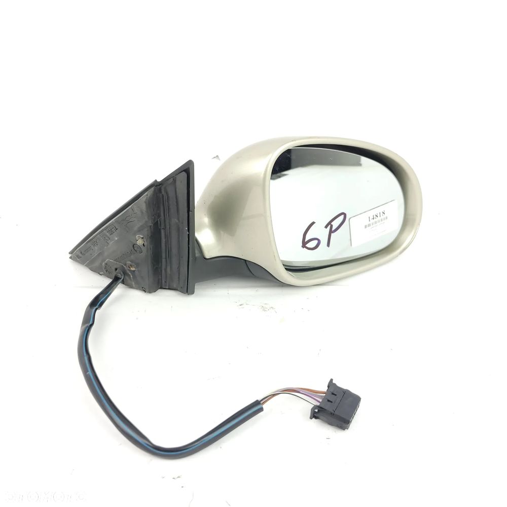 VW PASSAT B5 FL LIFT LUSTERKO PRAWE Z KIERUNKOWSKAZEM KIERUNKIEM 03-05 6 PIN EUROPA ZŁOTE - 1