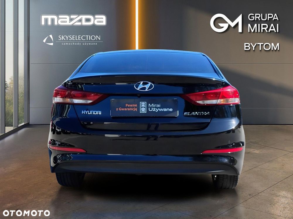 Hyundai Elantra 1.6 CRDi Style - 5