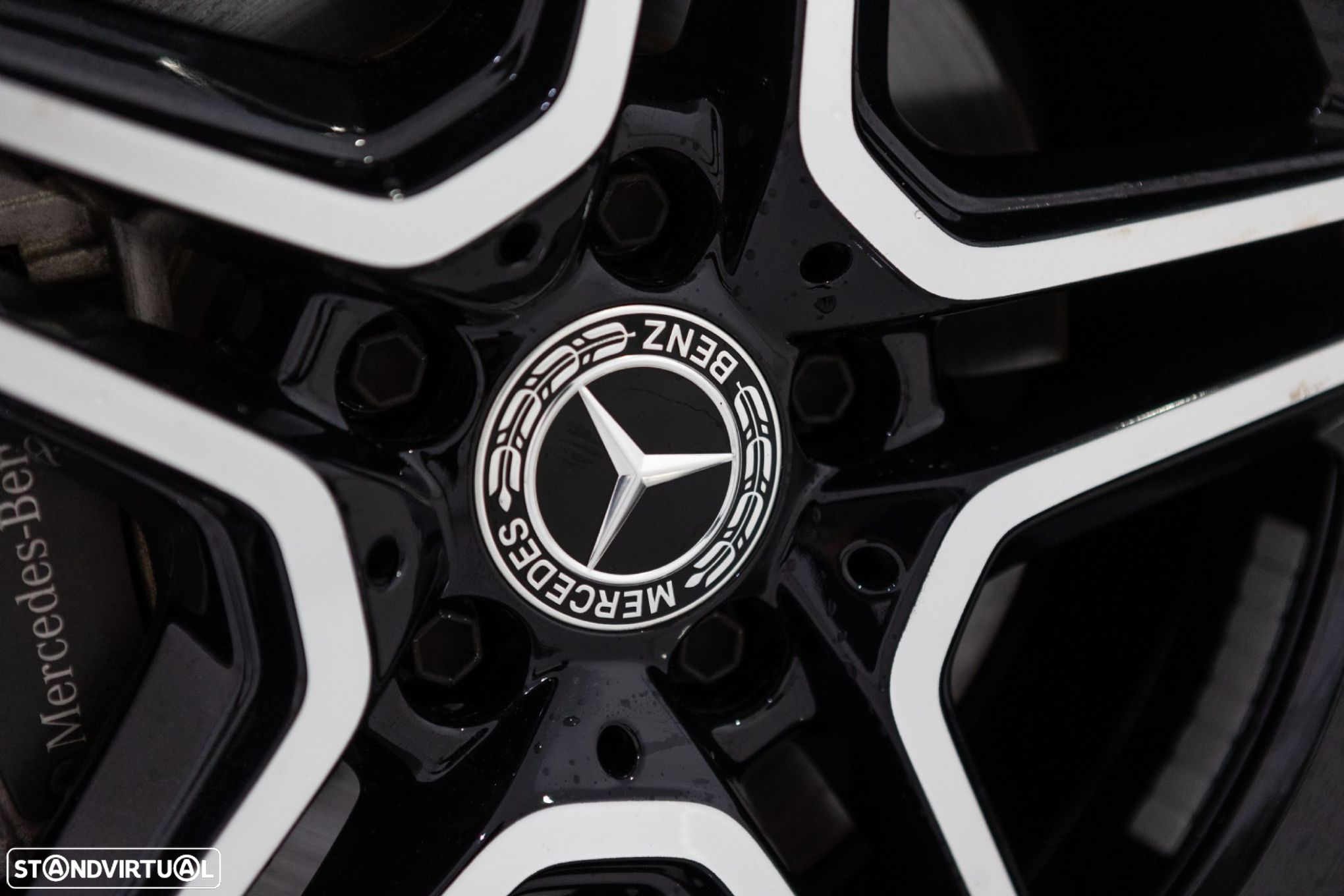 Mercedes-Benz A 180 7G-DCT Advanced AMG Line - 9