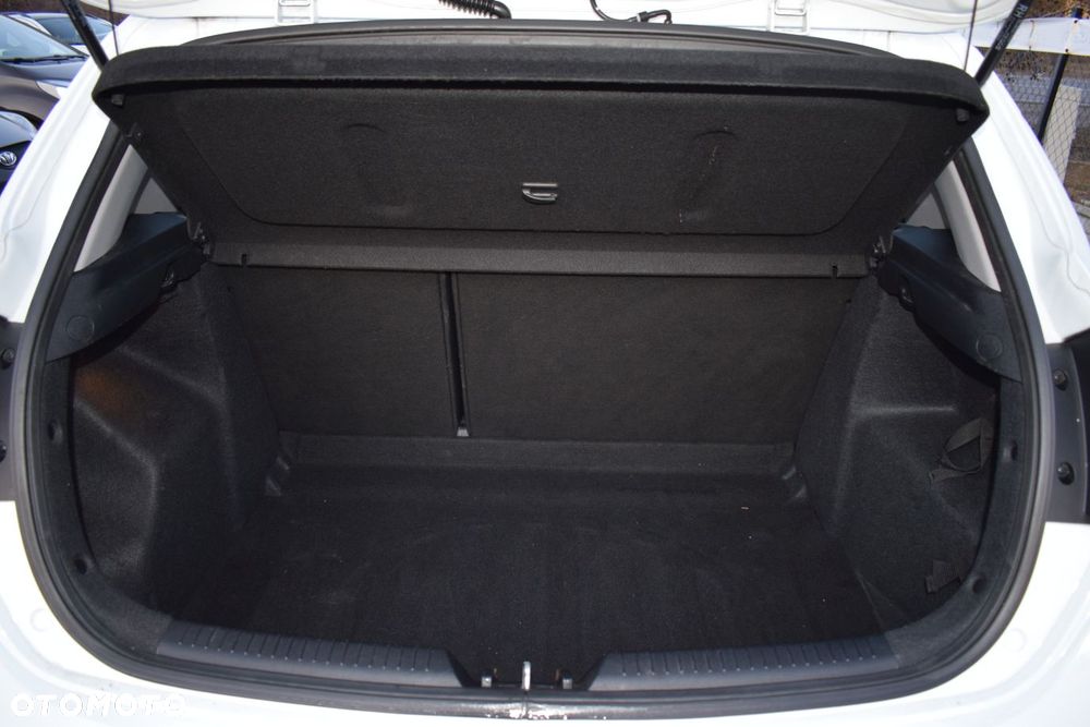 Kia Ceed 1.6 GDI Business Line - 11