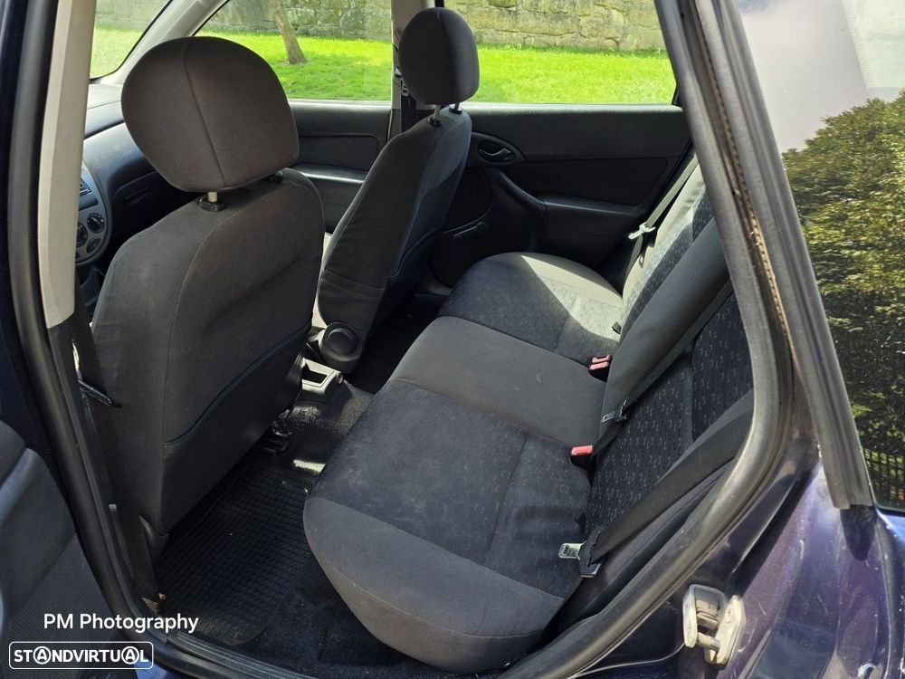 Ford Focus SW 1.6 Ambiente - 8
