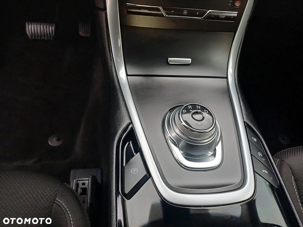 Ford S-Max 2.0 EcoBlue Titanium - 25