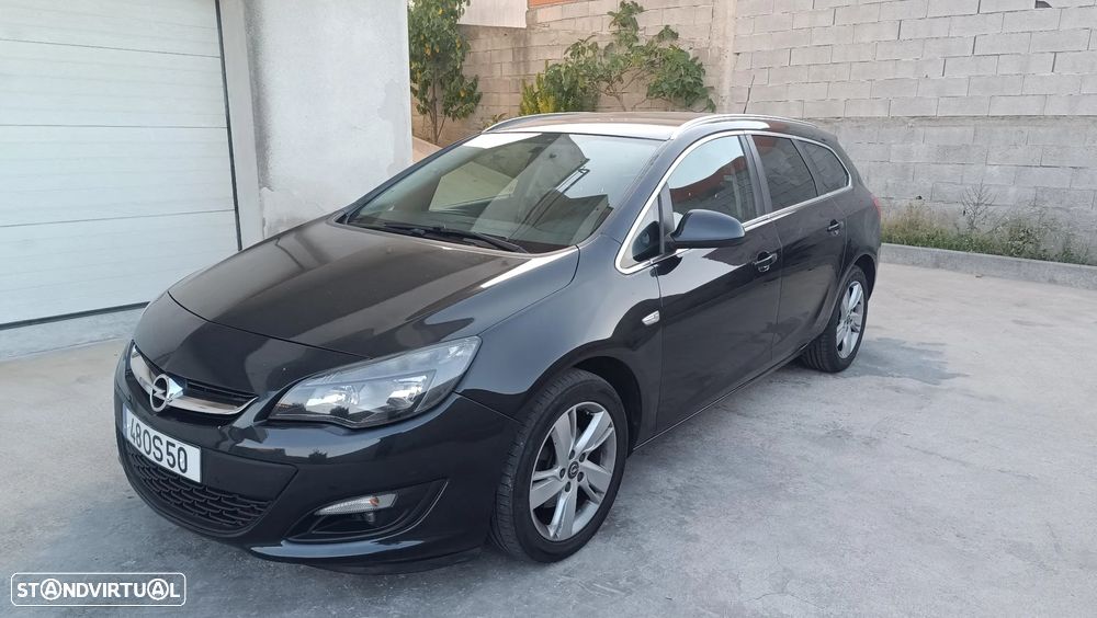 Opel Astra Sports Tourer - 1