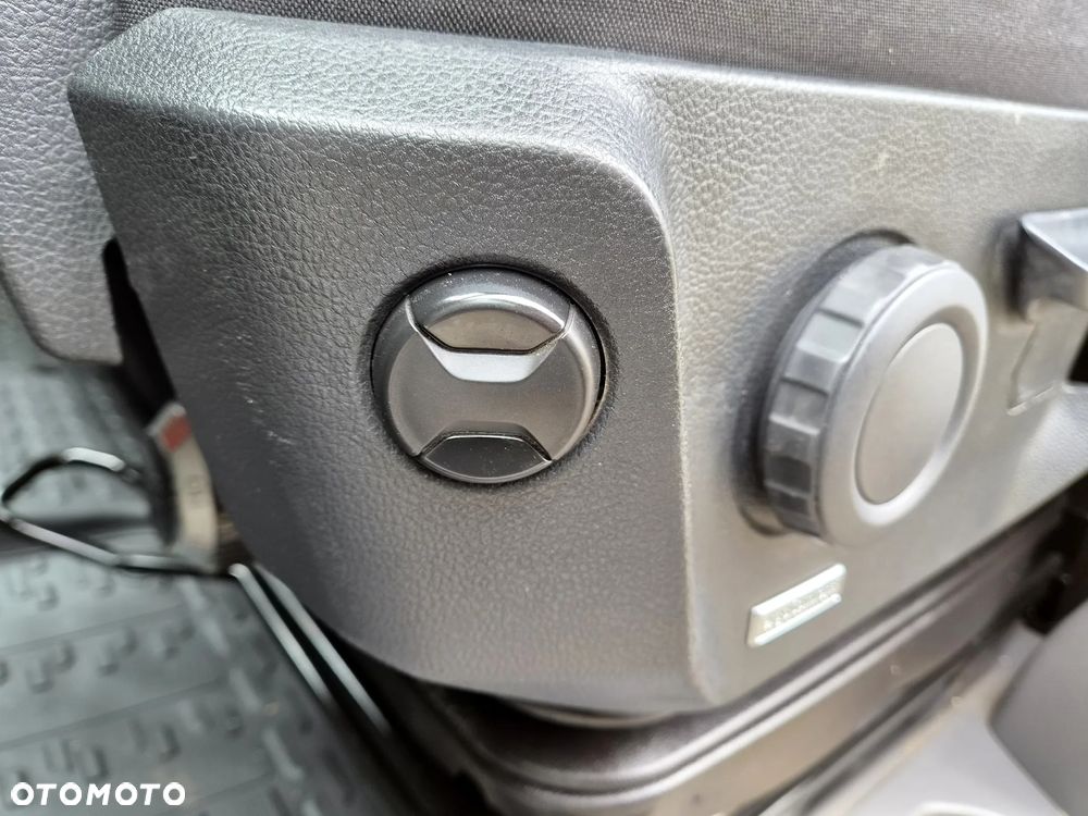 Volkswagen Crafter - 28