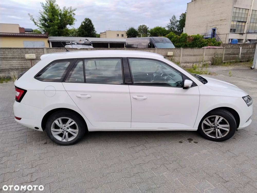 Skoda Fabia 1.0 Ambition - 5