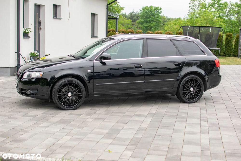 Audi A4 Avant - 25