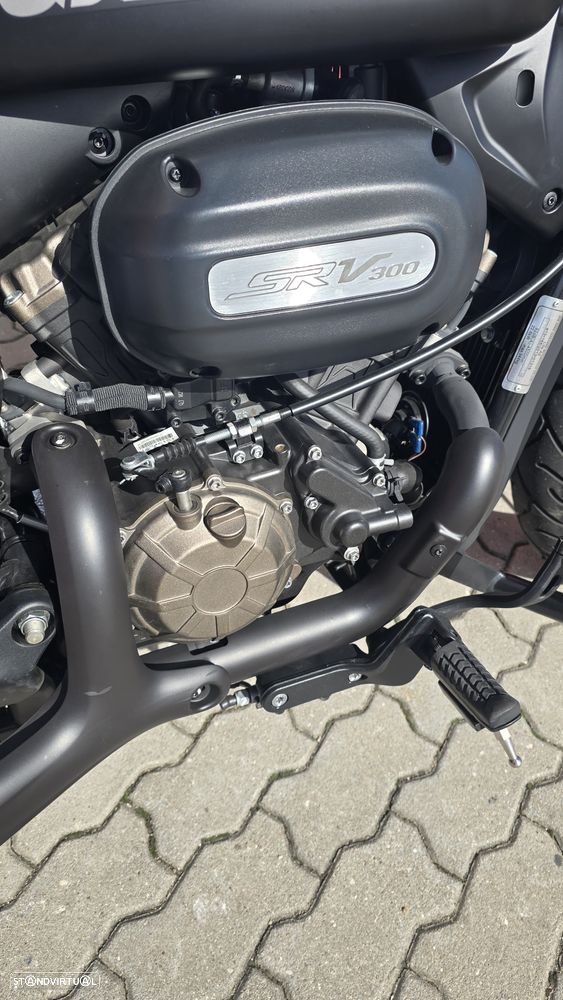 QJ Motor SRV 300 - 7