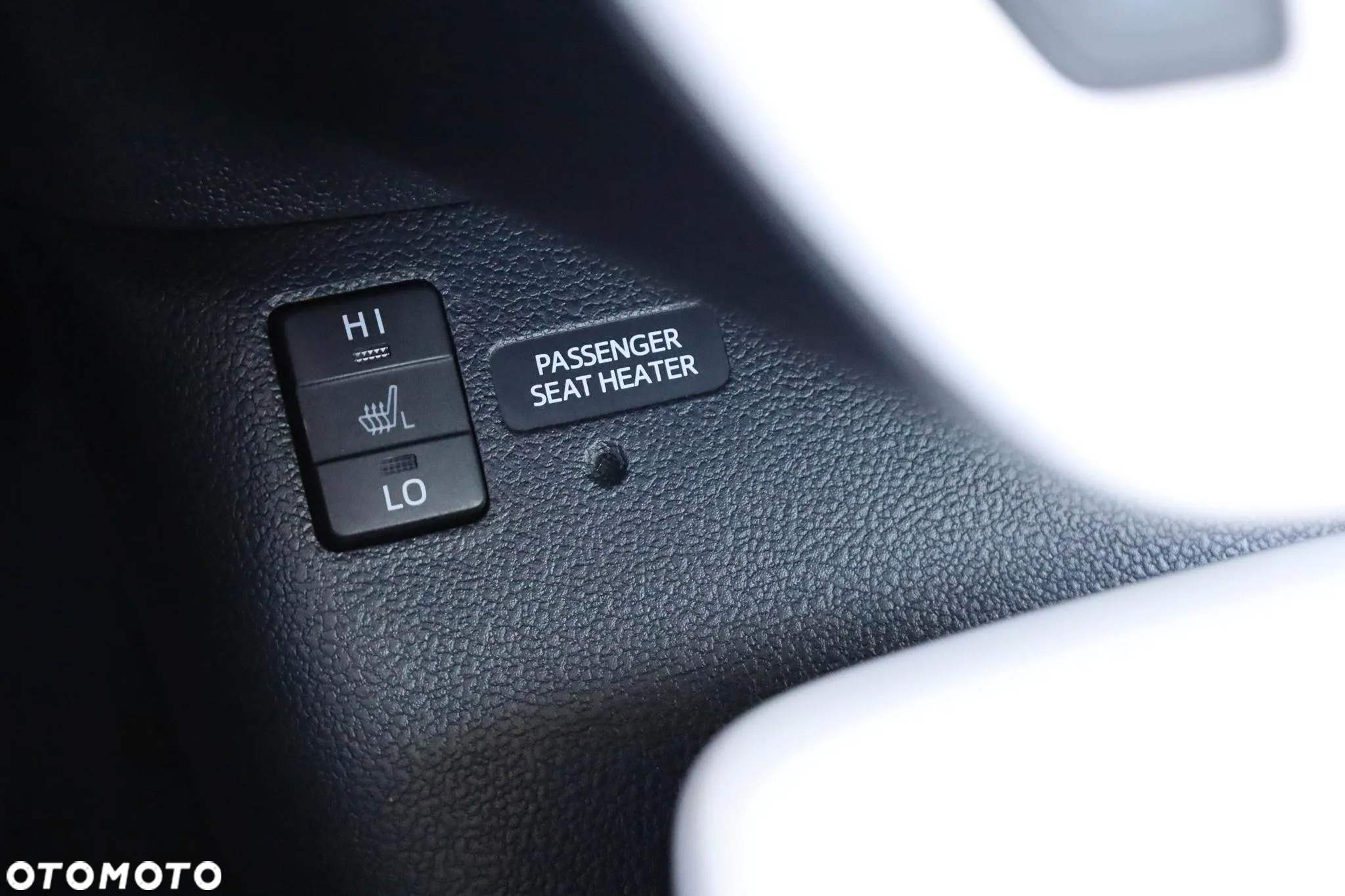 Toyota Prius 1.8 Hybrid Premium - 32