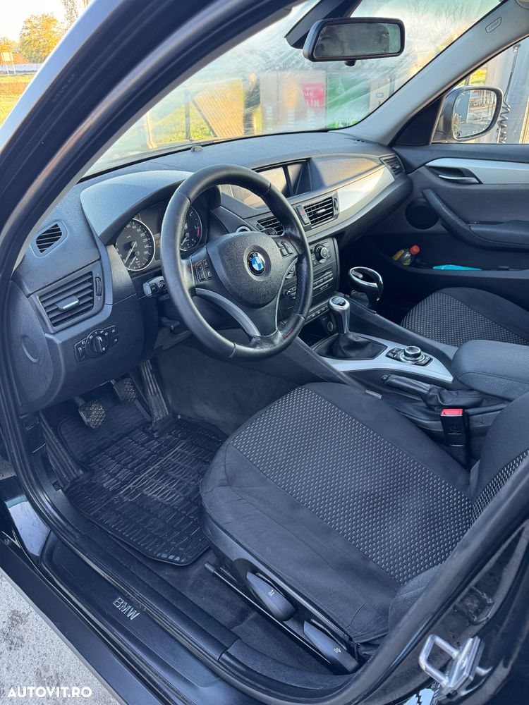 BMW X1 xDrive18d - 8