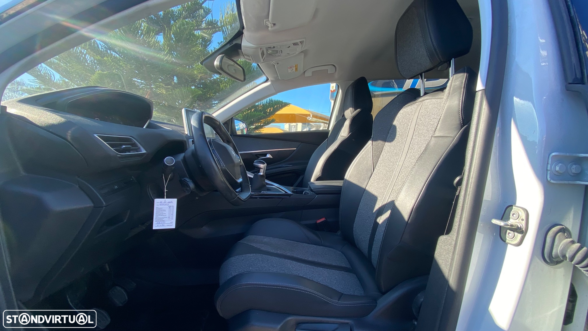 Peugeot 5008 1.2 PureTech Allure - 23
