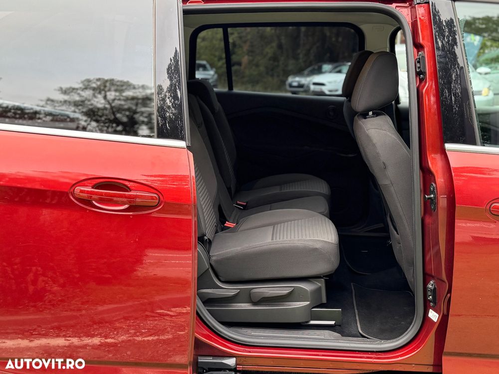 Ford C-Max - 9