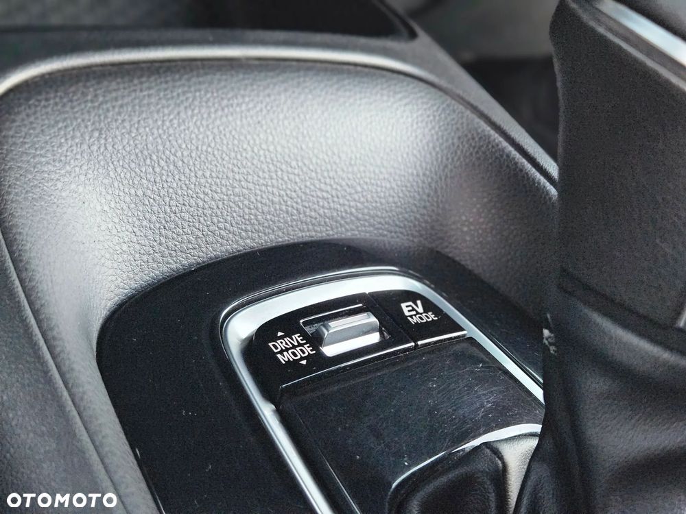 Toyota Corolla 1.8 Hybrid Comfort - 31