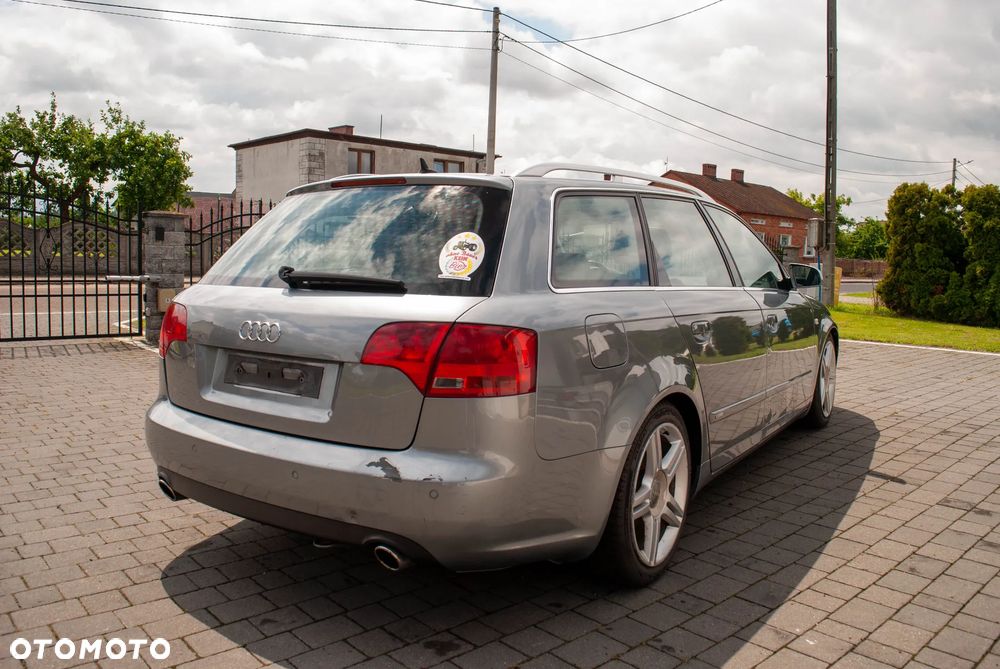 Audi A4 Avant 2.0 TDI DPF Quattro - 11