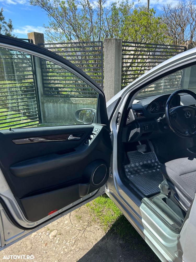 Mercedes-Benz A 180 - 6
