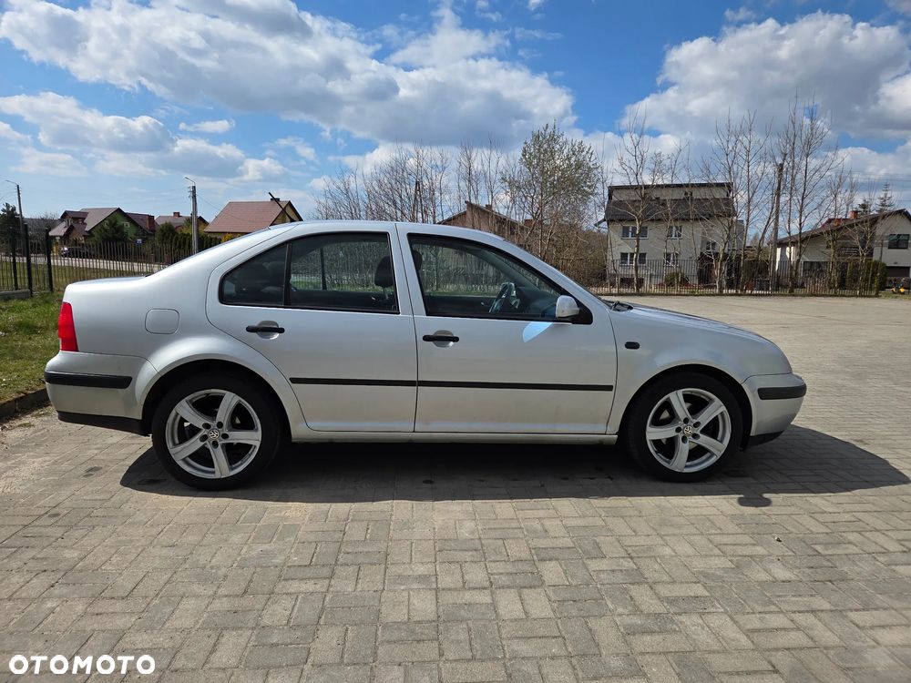 Volkswagen Bora 2.0 - 3