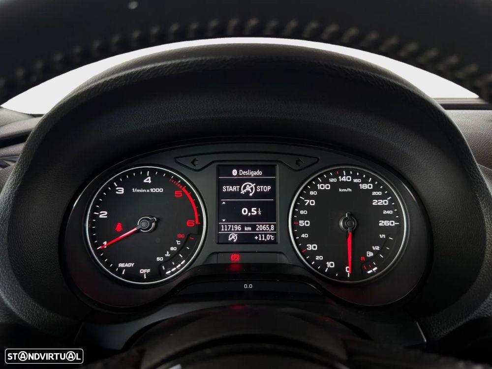 Audi A3 Sportback 1.6 TDI Design - 6