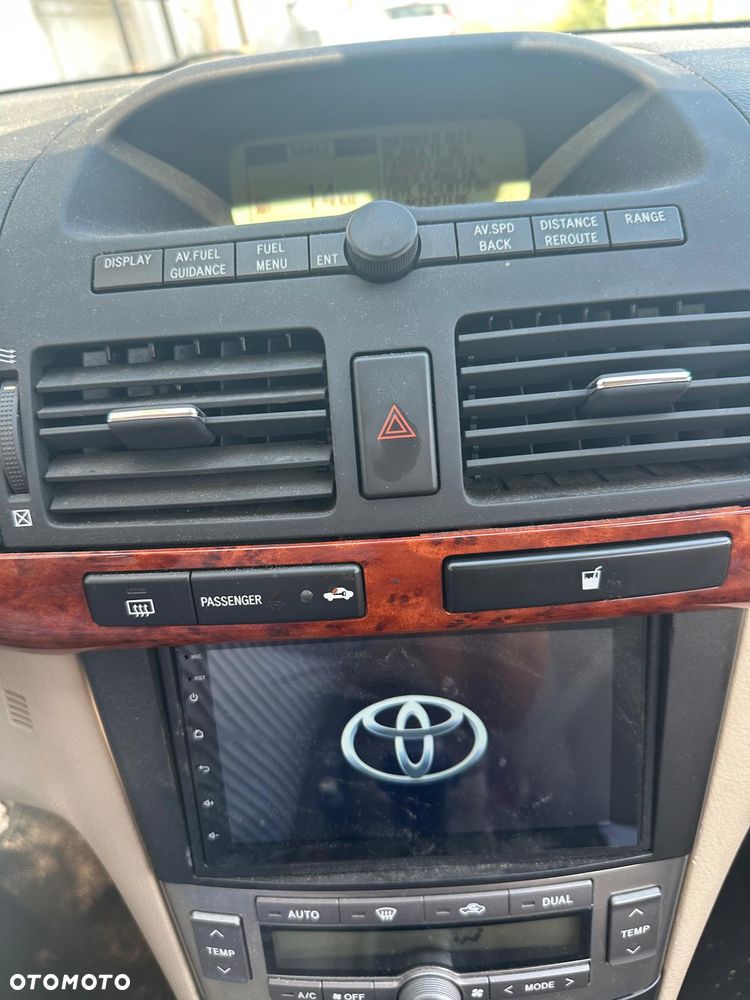 Toyota Avensis - 3