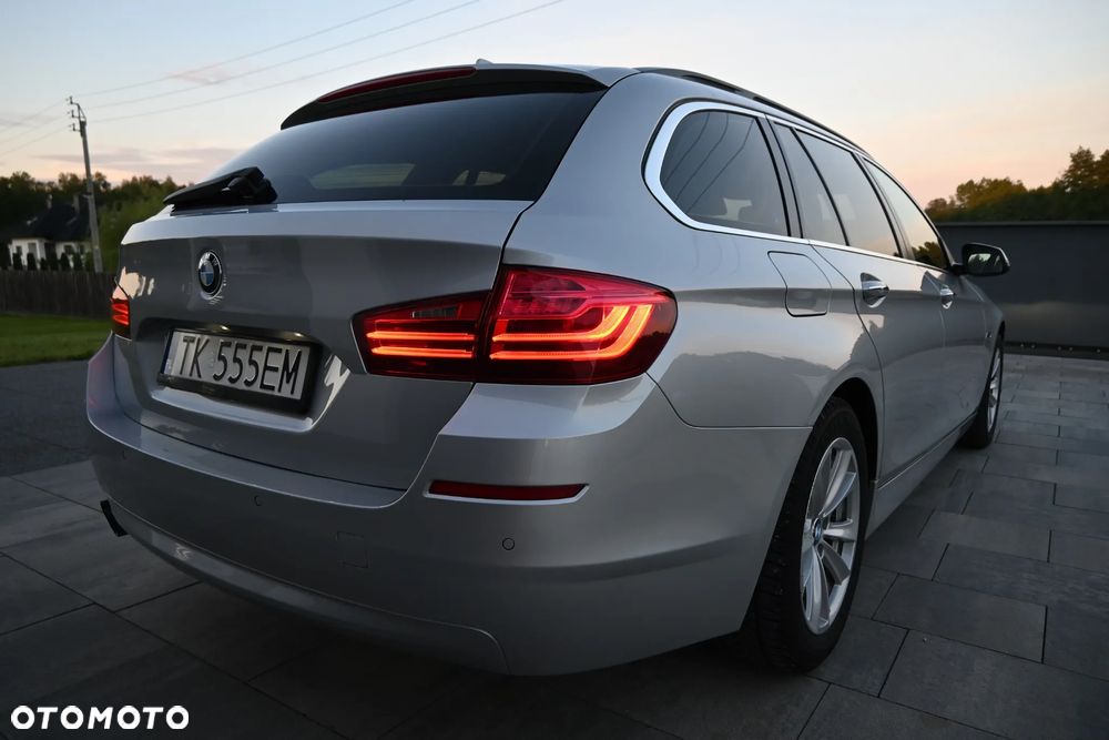BMW Seria 5 525d - 22