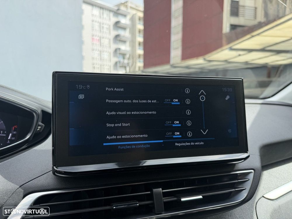 Peugeot 5008 1.2 PureTech Allure Pack EAT8 - 52