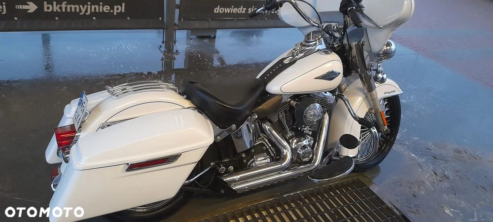Harley-Davidson Softail Heritage Classic - 13