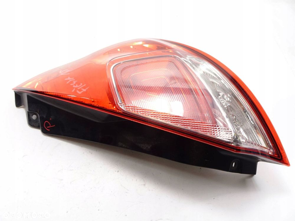 lampa prawy tył ford fiesta mk7 lift - 3