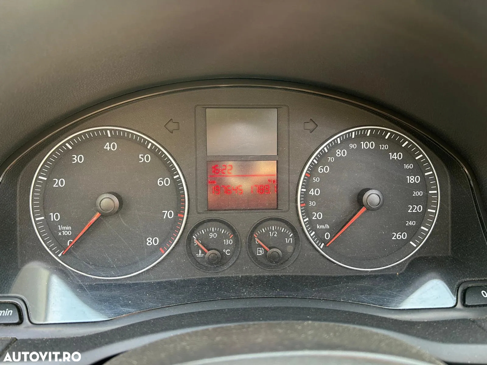 Volkswagen Golf - 12