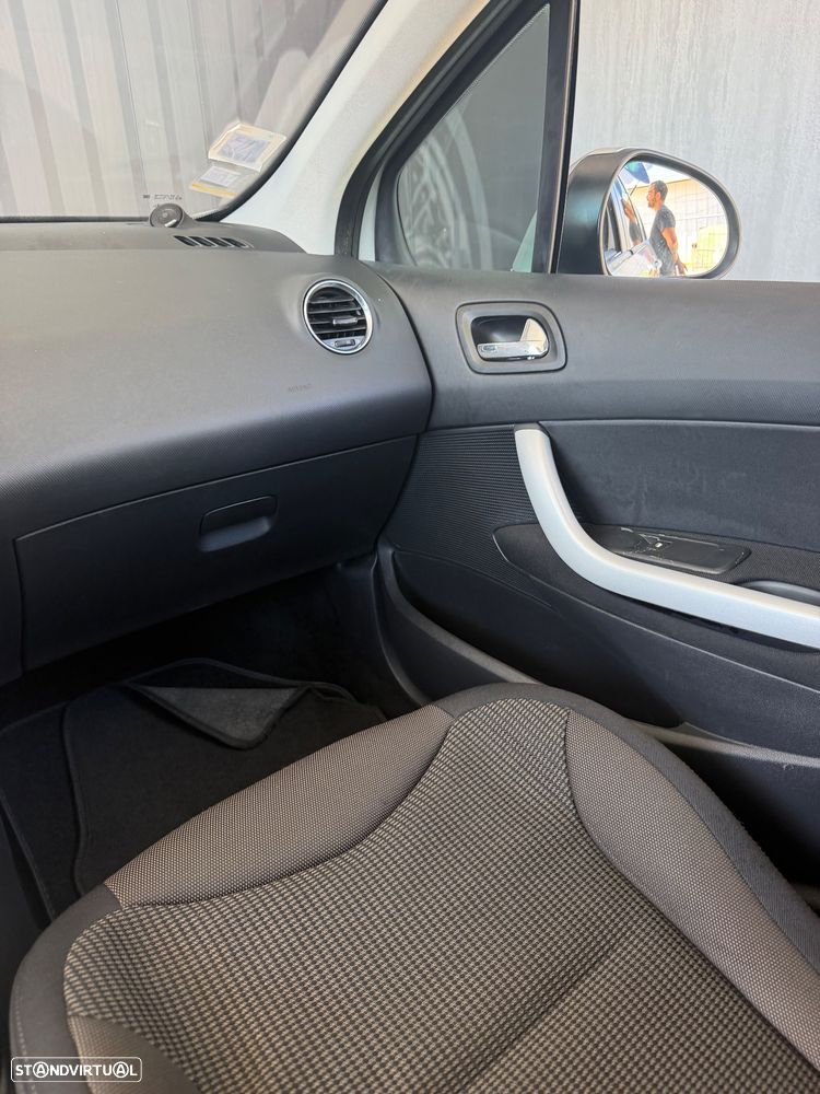 Peugeot 308 SW 1.6 e-HDi SE Envy 2-Tronic - 15