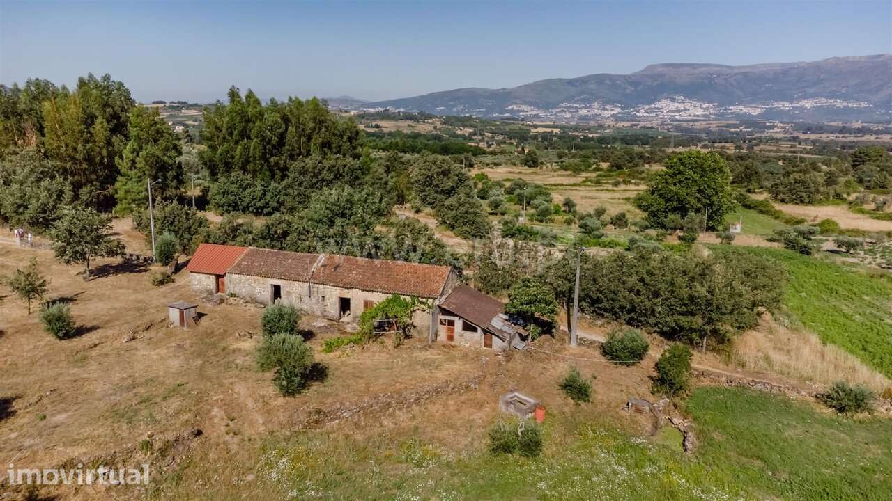 Terreno com ruina / Covilhã, Peraboa - Grande imagem: 3/19