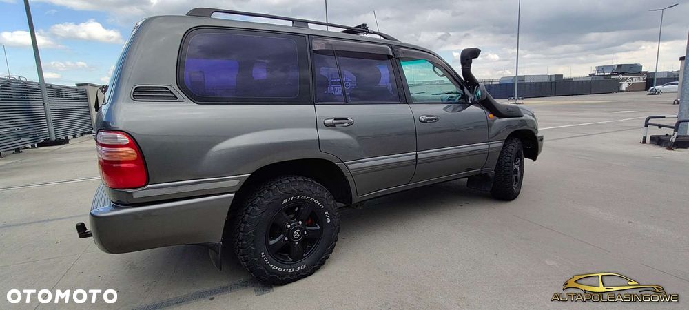 Toyota Land Cruiser - 5