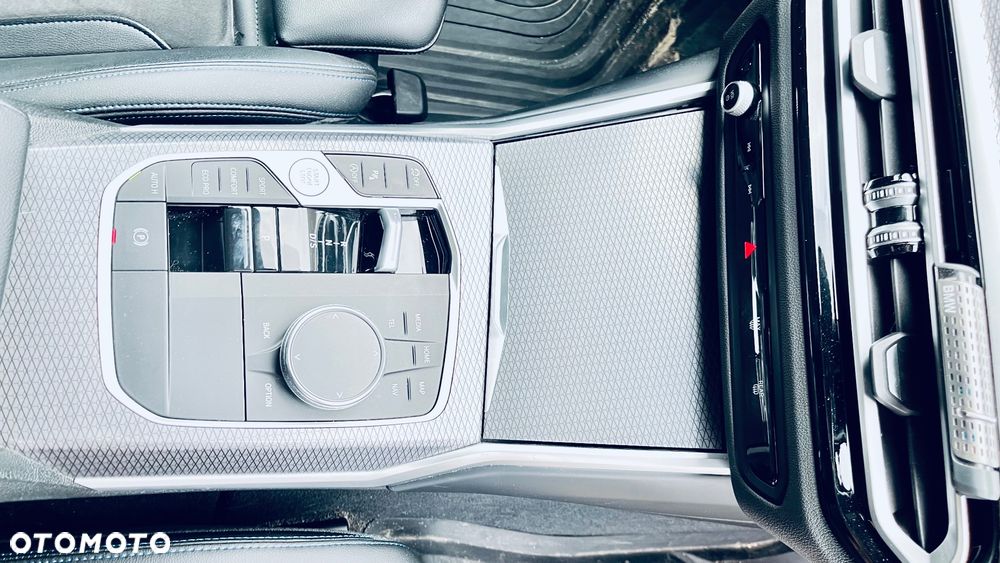 BMW Seria 3 318i M Sport sport - 34