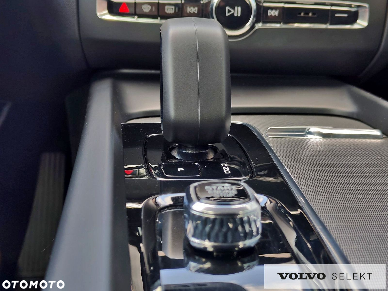 Volvo XC 60 - 30