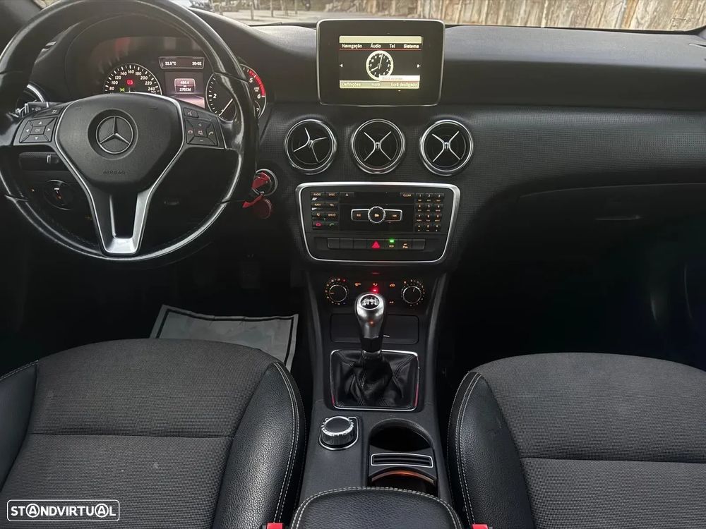Mercedes-Benz A 180 CDI (BlueEFFICIENCY) Urban - 11