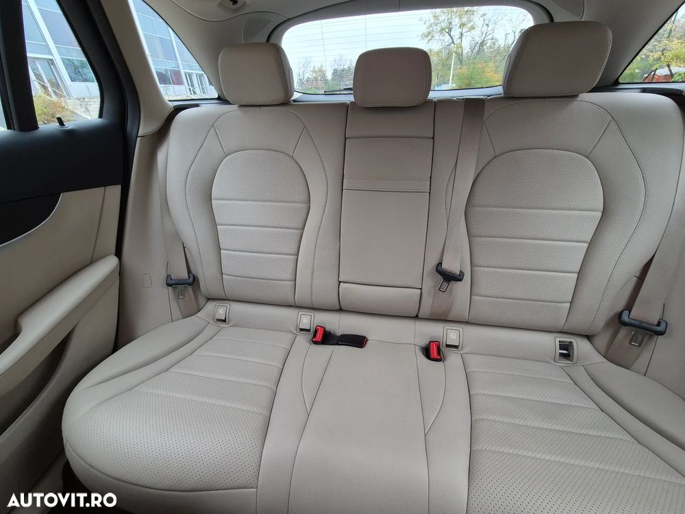 Mercedes-Benz GLC 220 d 4MATIC - 6