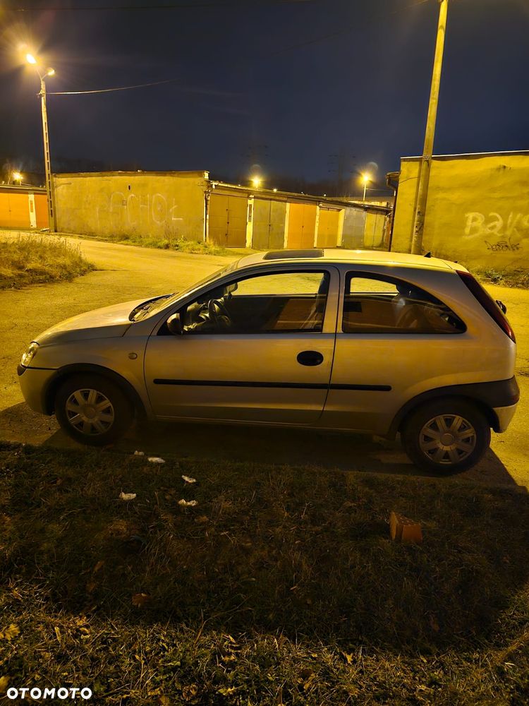 Opel Corsa 1.0 12V Base / Start - 4