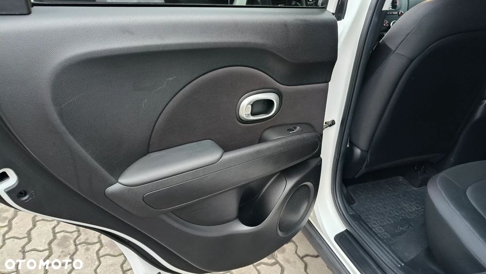 Kia Soul 1.6 GDI White&Red Edition - 20